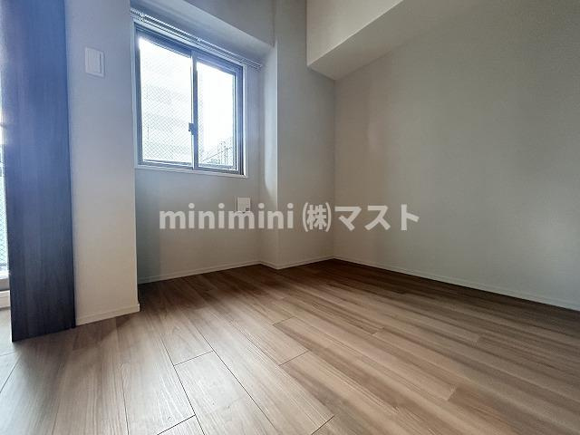 大阪市西区西本町２丁目の賃貸マンションの洋室