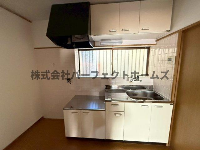 成美町平屋　賃貸のキッチン|きれいなキッチンです