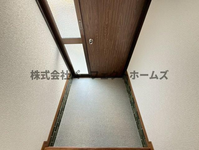 成美町平屋　賃貸の玄関|明るい玄関です