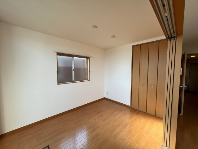 【洋室】 | ルネスグランドールⅠ | バルコニー側洋室（※写真はイメージです、現況優先となります）