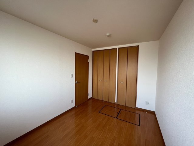 【洋室】 | ルネスグランドールⅠ | 玄関側洋室（※写真はイメージです、現況優先となります）