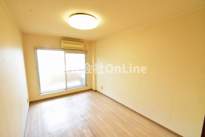 【寝室】 | 高安一番館