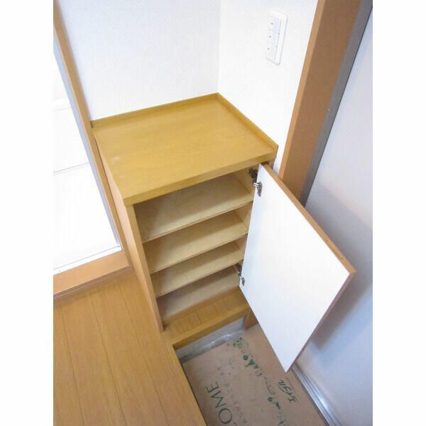 江戸川区南小岩８丁目のアパートの玄関