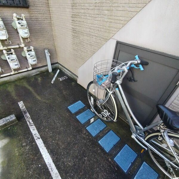 江戸川区南小岩８丁目のアパートの駐車場