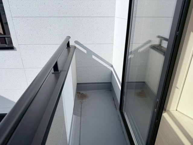 川越仙波町　新築一戸建て　1号棟のバルコニー|バルコニー付きです