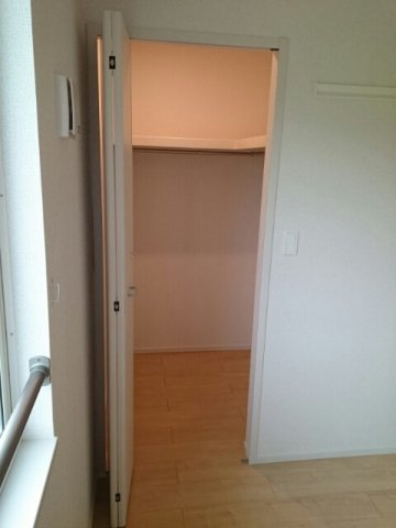 ベントルナータ　Ｅの収納