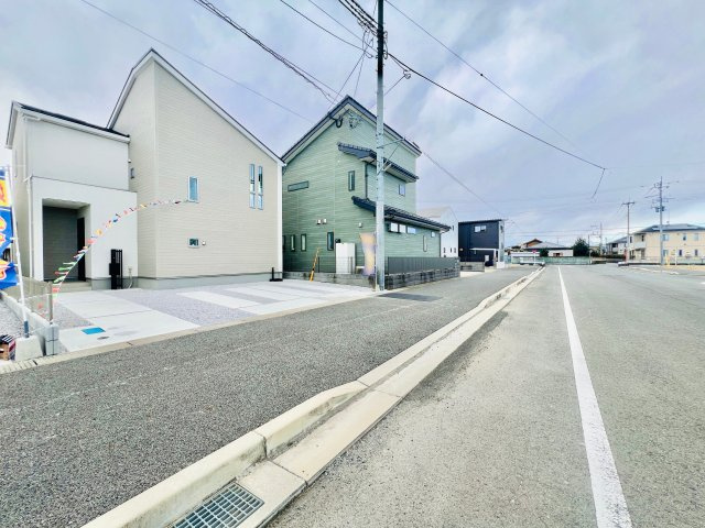 高崎市下之城町の前面道路含む現地写真|車の通りも少なく駐車も楽々♪