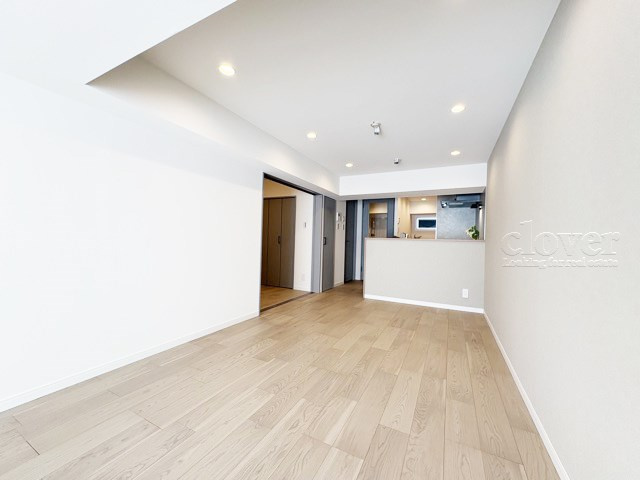 【キッチン】 | 調布ヶ丘ハイツ | くつろぎの空間であるLDKの様子。安心してくつろげるよう派手さは控えて、さりとて地味すぎもせず、あなたの生活を彩ってくれます。～即日のご見学可能～　お問合せはお気軽にどうぞ。
