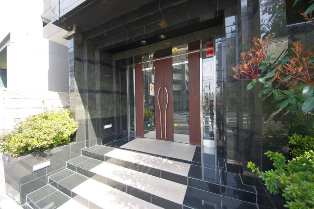 【エントランス】