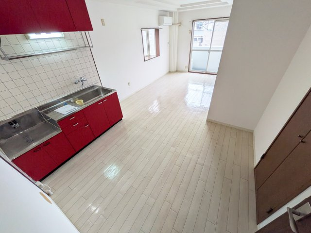 エスポワール祇園Aの居間・リビング