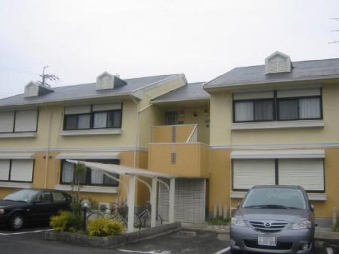 香芝市狐井のアパート