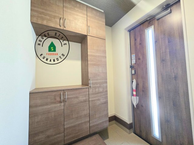 熊本市東区榎町第6-3棟（1号棟）の内観：施工例|二重ロックでしっかり防犯対策ができます。