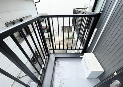 【バルコニー】 | エミグラント宿河原