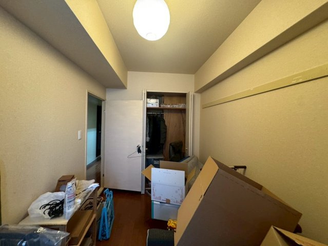 -三丁目不動産-　ダイアパレスビッグウィング深谷の洋室