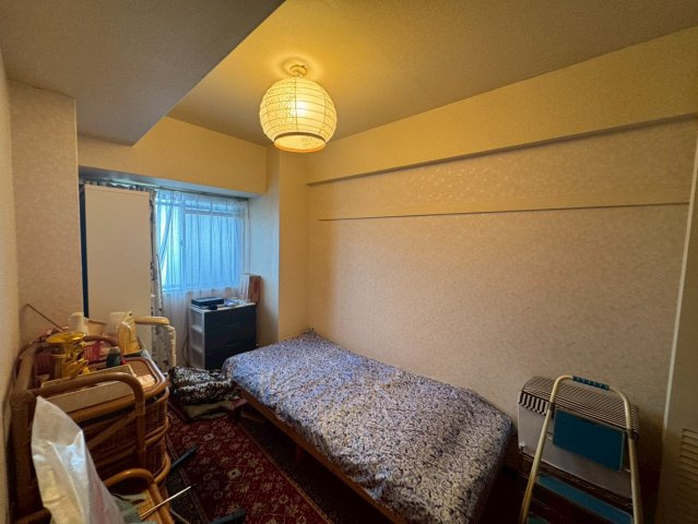 -三丁目不動産-　ダイアパレスビッグウィング深谷の洋室