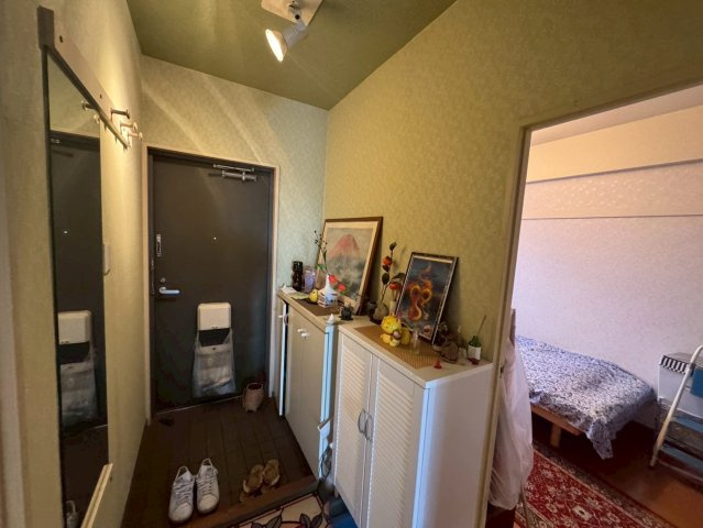 -三丁目不動産-　ダイアパレスビッグウィング深谷の玄関