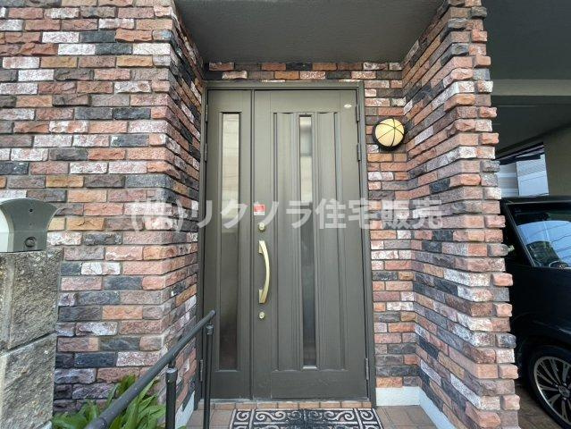 国松町　中古一戸建ての玄関|■物件内覧・資金計画相談・住宅ローン相談、リフォーム相談、お問合せ受付中■
※当日・翌日のご内覧、ご相談はお電話でのお問合せがスムーズです！