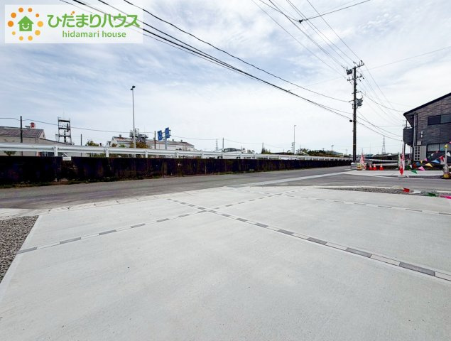 いわき市泉町滝尻第2　新築戸建　8号棟の駐車場|マイホームなら駐車場代がかかりません。しかも、自宅の駐車場で洗車ができます！今までコイン洗車に行っていた手間も省けて、節約にもつながります(^^♪