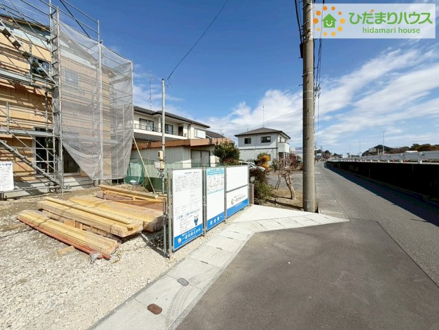 いわき市泉町滝尻第2　新築戸建　8号棟の前面道路含む現地写真|徒歩圏内に公園があり四季折々のイベントを楽しめます☆彡