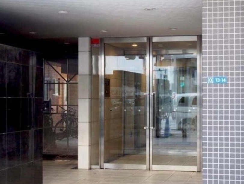 パークウェル蔵前のエントランス