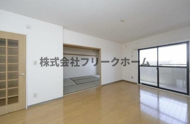 コーポレート連雀1号棟の寝室