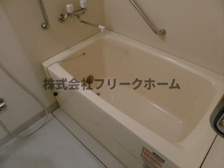 コーポレート連雀1号棟の浴室