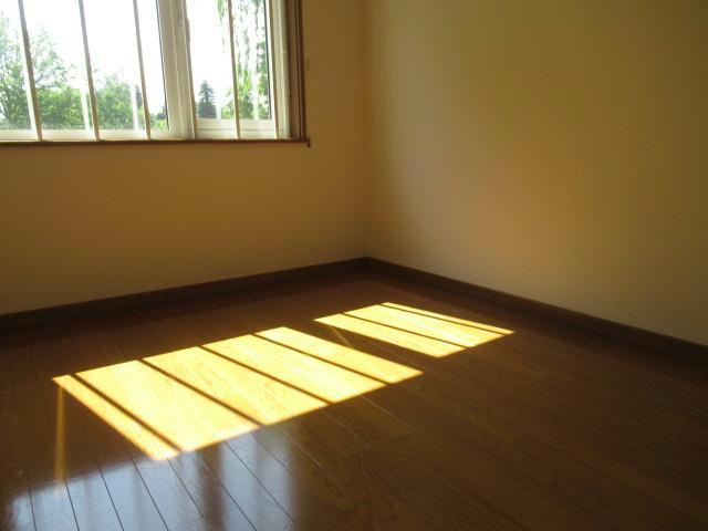 コーポ美鈴5号の洋室