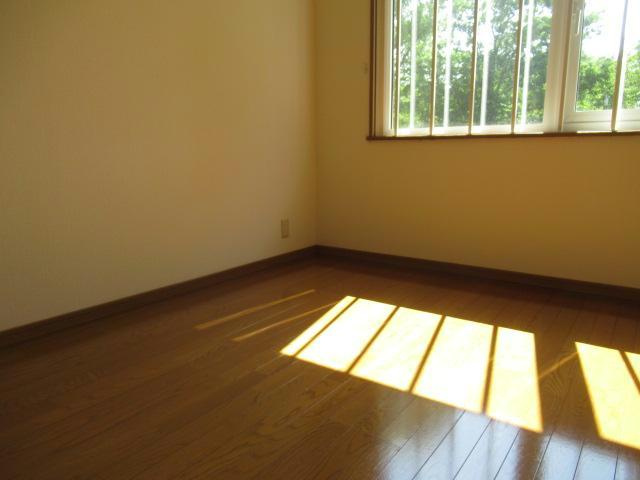コーポ美鈴5号の洋室