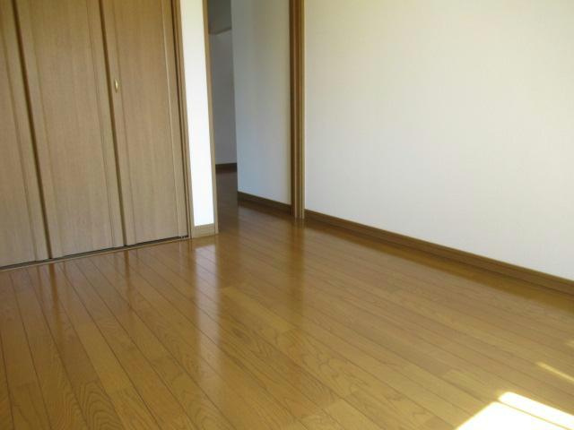 コーポ美鈴5号の洋室