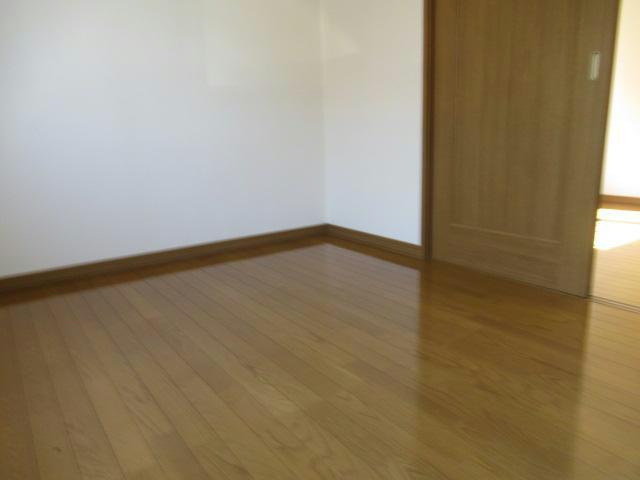 コーポ美鈴5号の洋室