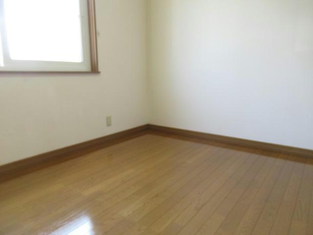 コーポ美鈴5号の洋室