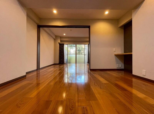 秀和弥生町レジデンスの画像