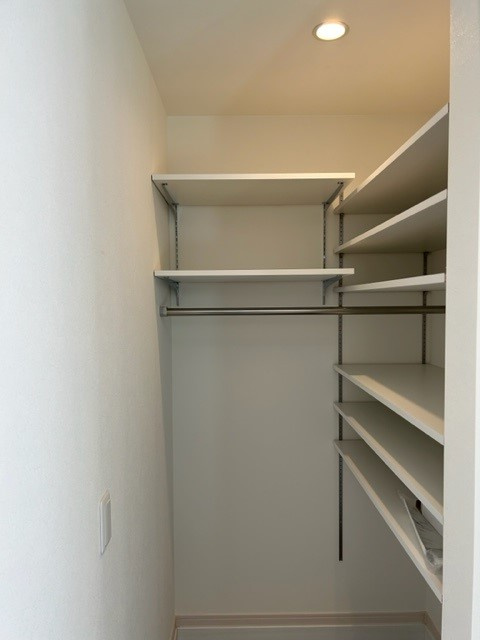 梶町１の収納|シューズインクロークも完備しています。