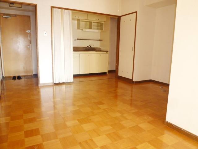 メゾンドール本郷の居間・リビング|LDK