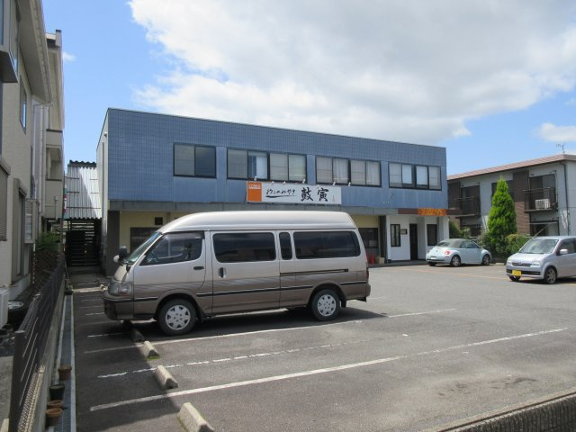 湖南市中央１丁目の店舗一部