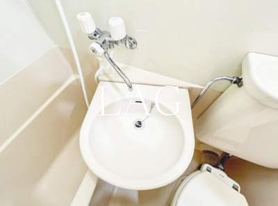 【洗面所】 | 芝ハイツ | 洗面台です。