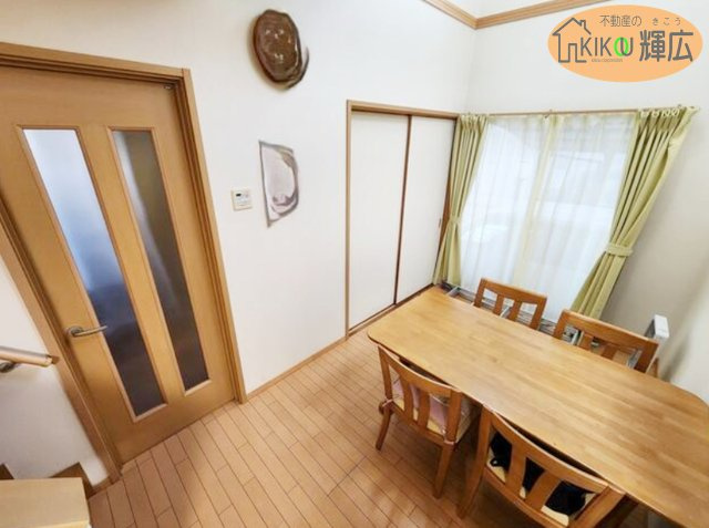 【居間・リビング】 | 加古川市米田町平津　中古戸建