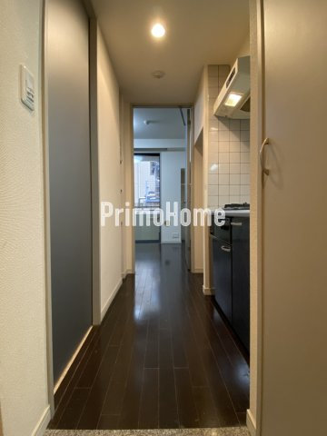 ブライズ神田の玄関