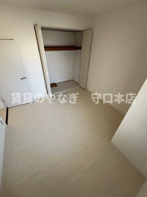 【洋室】 | レジデンス鶴見緑地 | 個人の部屋や寝室として使える洋室です