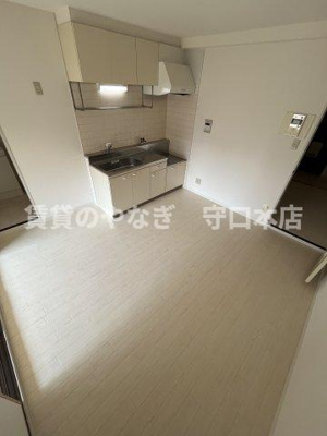 【居間・リビング】 | レジデンス鶴見緑地 | 使いやすいリビングです