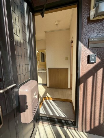 ヴェルドミールの玄関