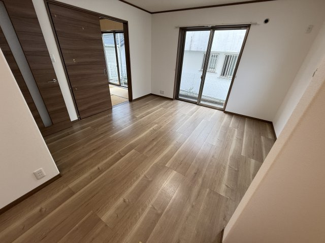 ハイツ上野東の居間・リビング