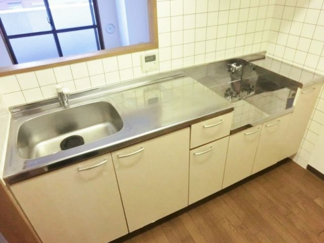 新田第11ビルのキッチン|別室参考写真です。