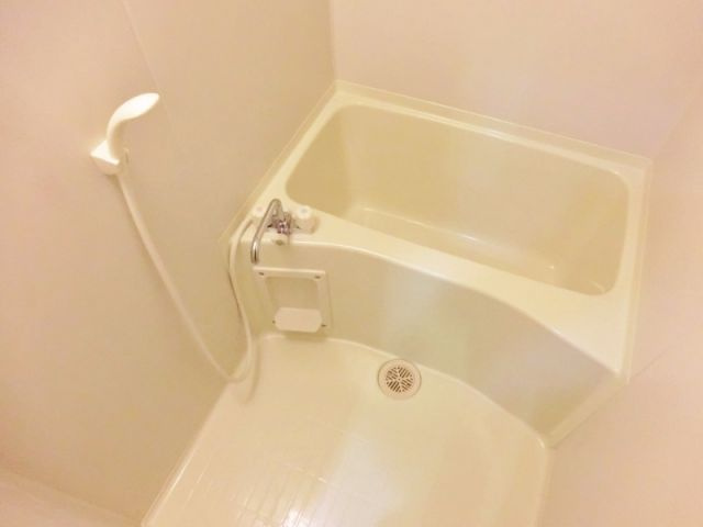 新田第11ビルの浴室|別室参考写真です。