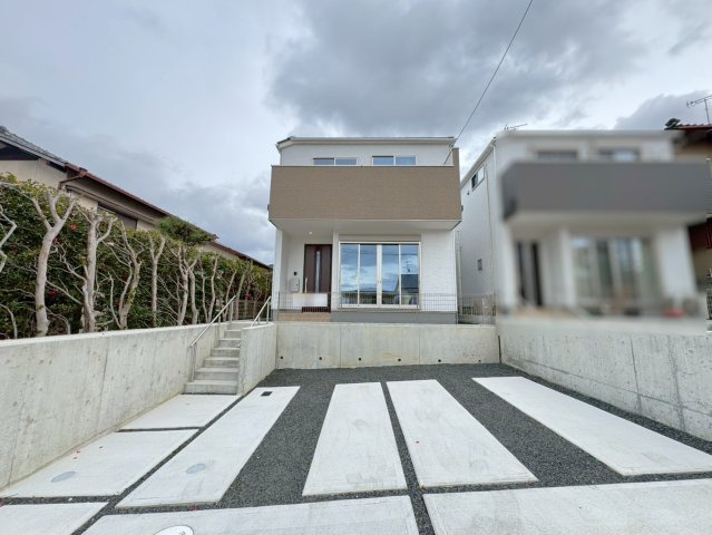 地下鉄「石田」駅まで徒歩１４分◆並列駐車２台可能◆水回り動線良好な４ＬＤＫ◆宇治市木幡御蔵山１期の外観|外観