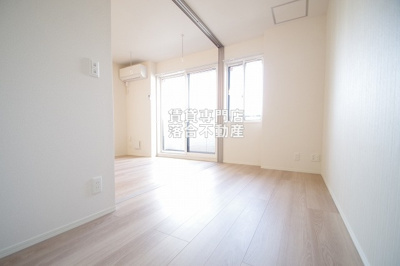 【洋室】 | コルトレイク | コンパクトで使い勝手のいい居室♪