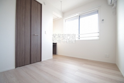 【寝室】 | コルトレイク | 寝室にも使える落ち着いた居室♪