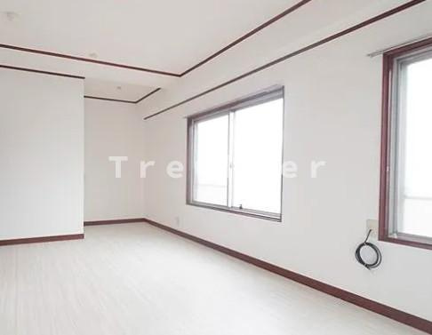 第二大橋マンションの居間・リビング