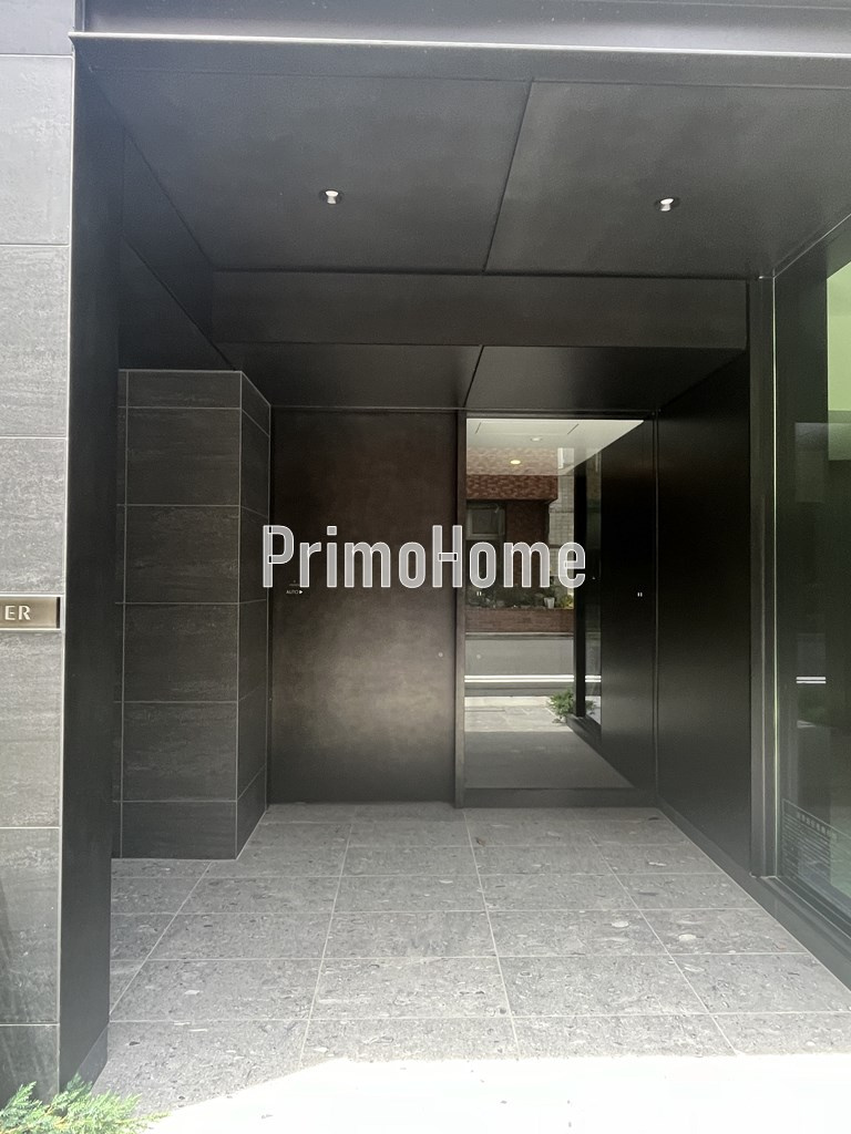 シーズンフラッツ日本橋人形町プレミアのエントランス