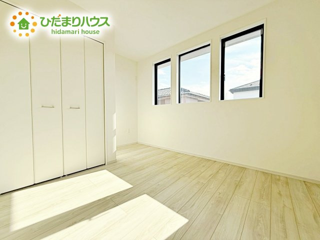 【洋室】 | 水戸市元吉田町5期　新築戸建　1号棟 | シンプルな内観ですのでさまざまなインテリアスタイルを楽しめます。